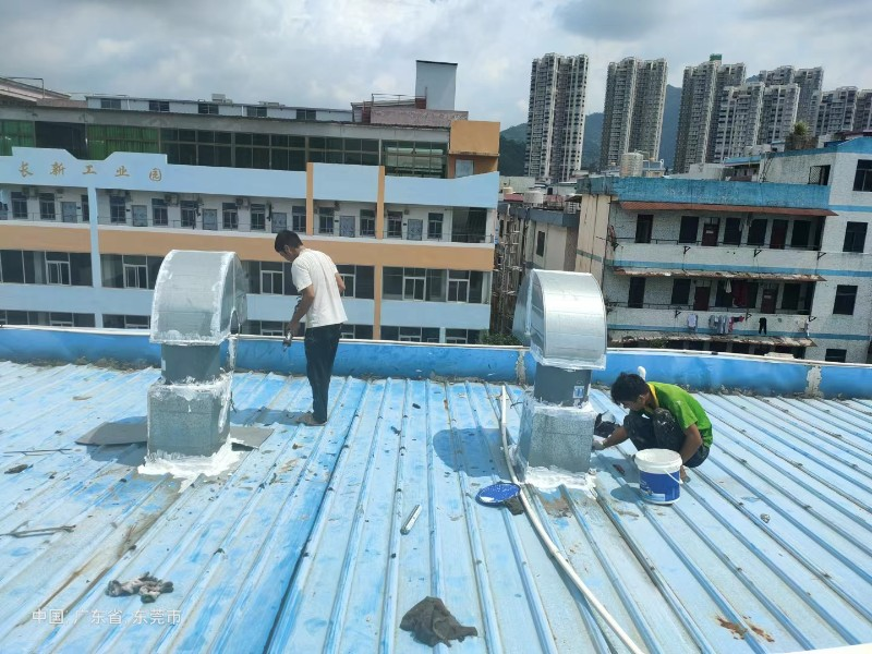 二七钢结构屋面涂料维修方法